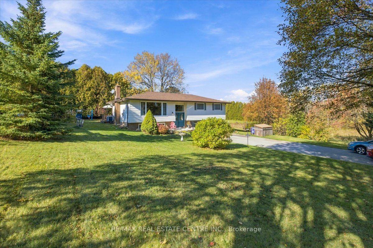 9032 32 ND Side Road, Halton Hills, ON L7J 2L8