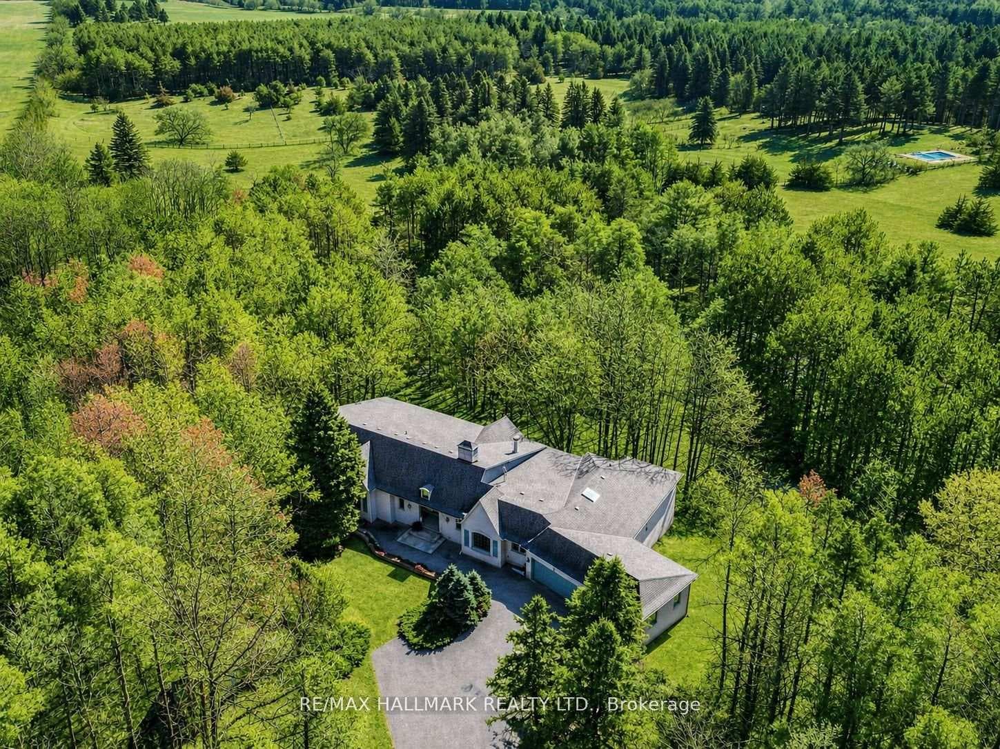 18381 Mc Cowan Road, East Gwillimbury, ON L0G 1M0