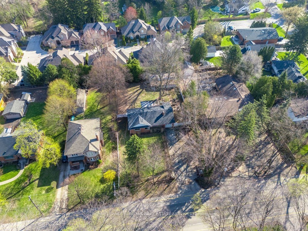 759 King Road, Burlington - Detached
