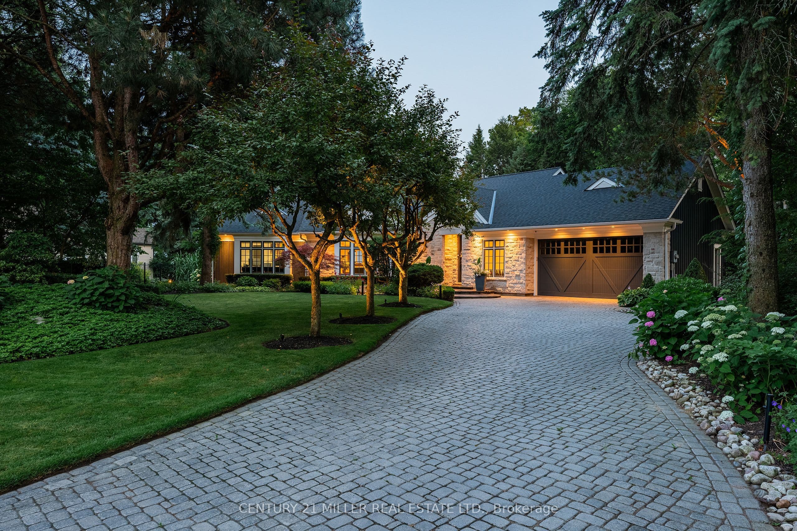 2348 Carrington Place, Oakville - Detached