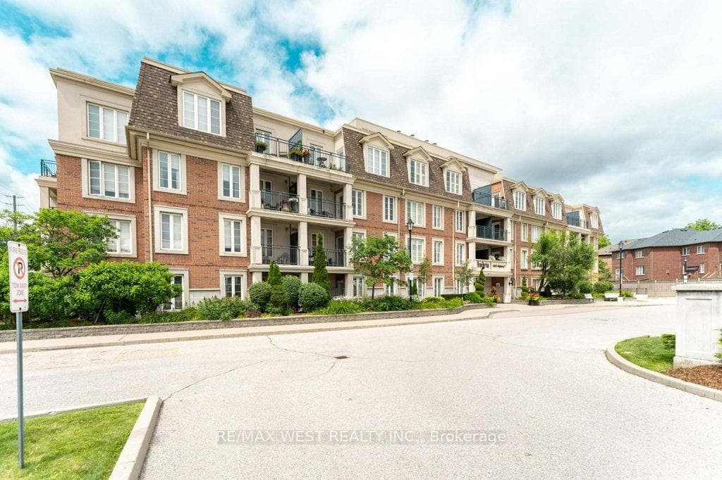 4620 Highway 7 Avenue PH 413, Vaughan, ON L4L 0B3