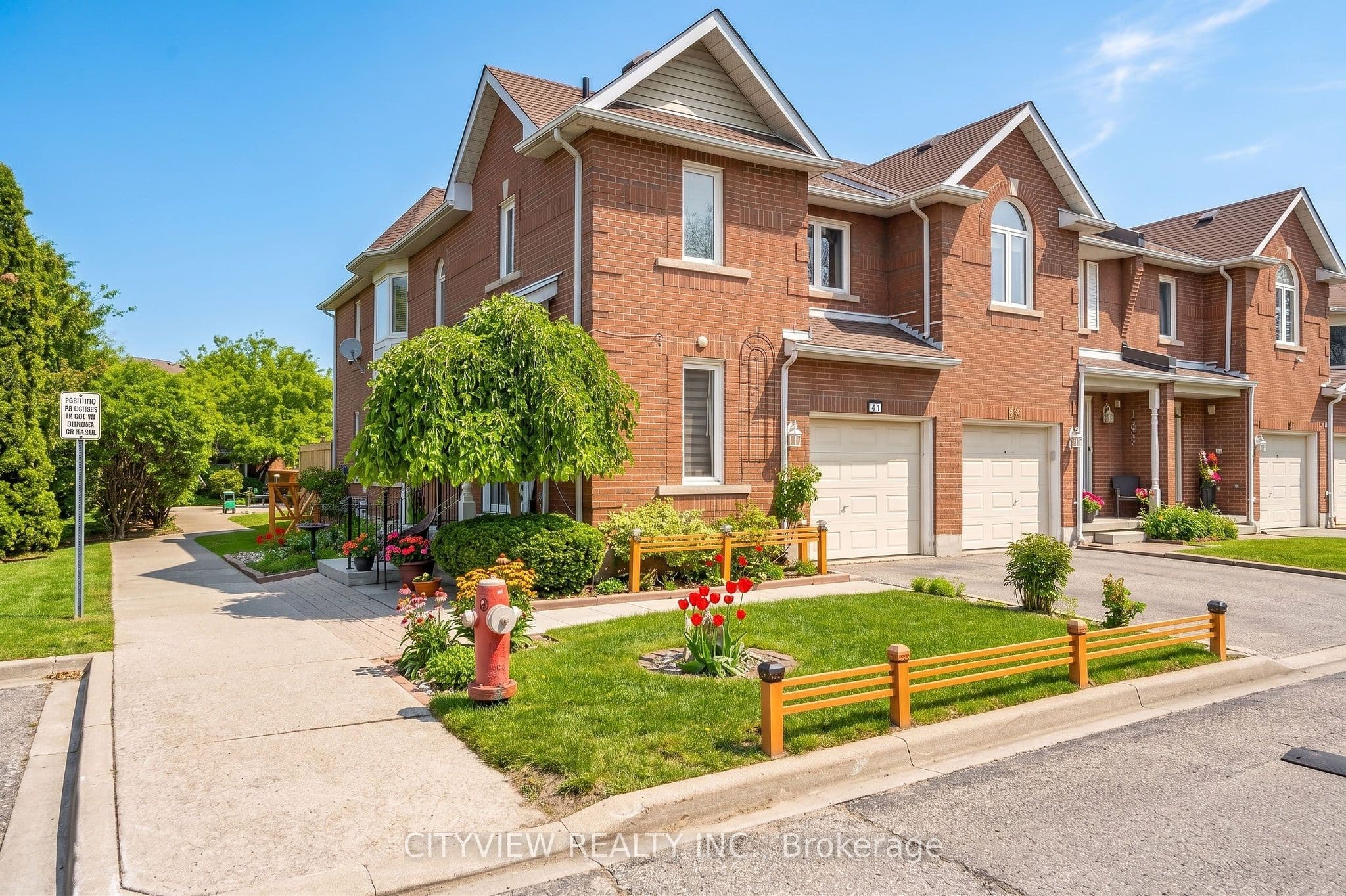 6050 Bidwell Trail, Mississauga - Condo Town