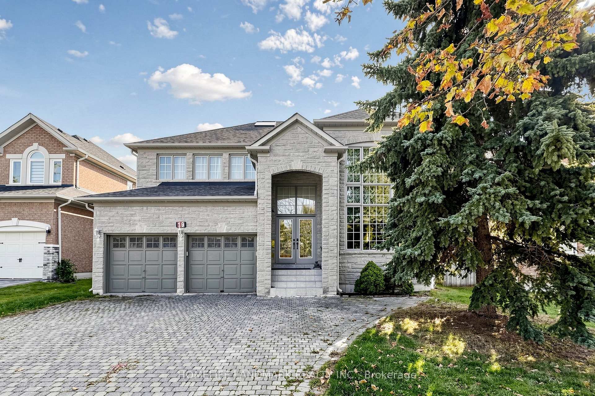 19 Edenbrook Crescent, Richmond Hill, ON L4B 4B5