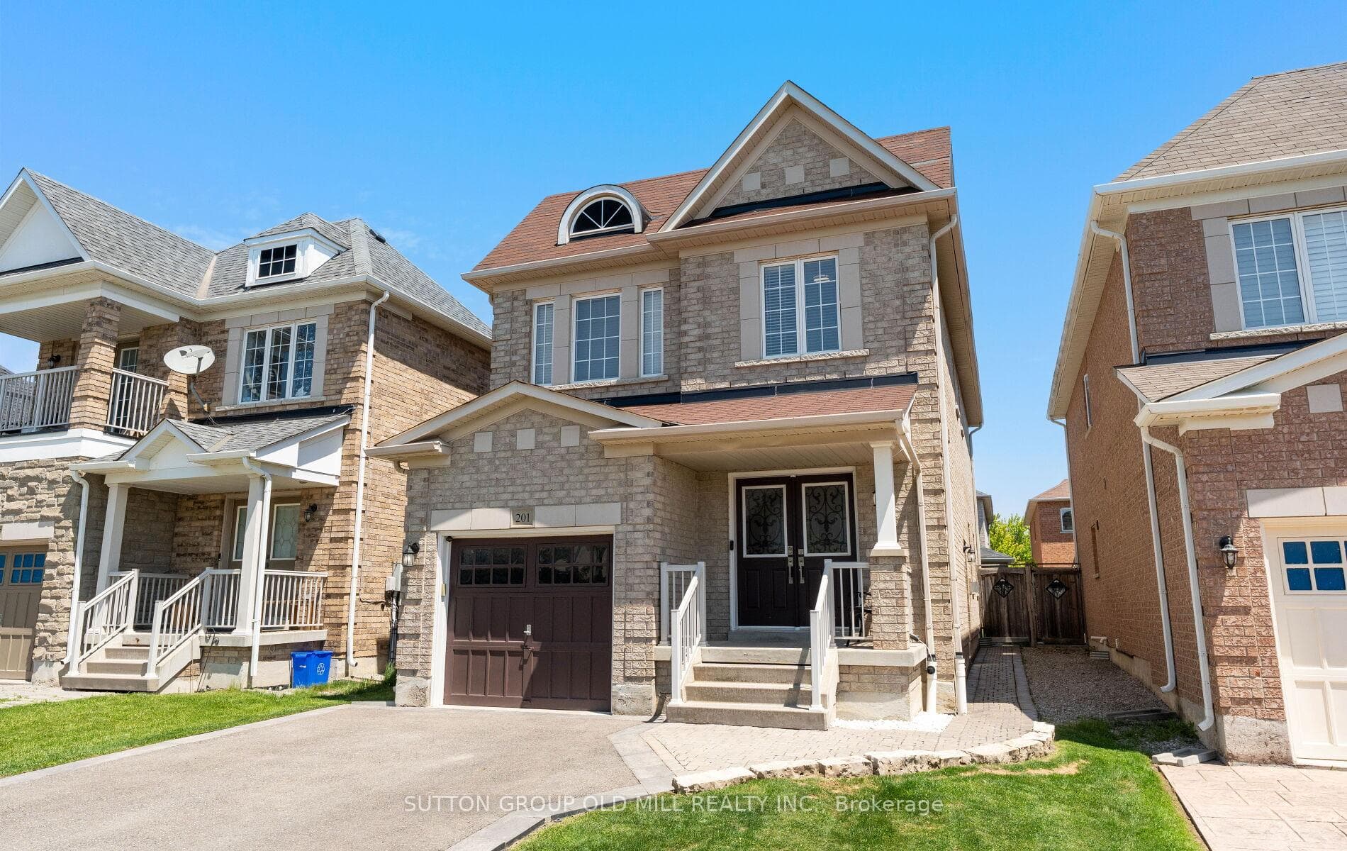 201 Vellore Park Avenue, Vaughan, ON L4H 0C3