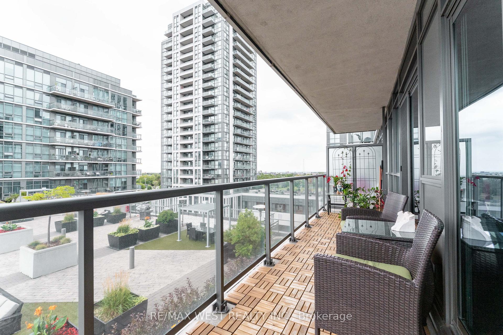 1185 The Queensway 710, Toronto, ON M8Z 1R2