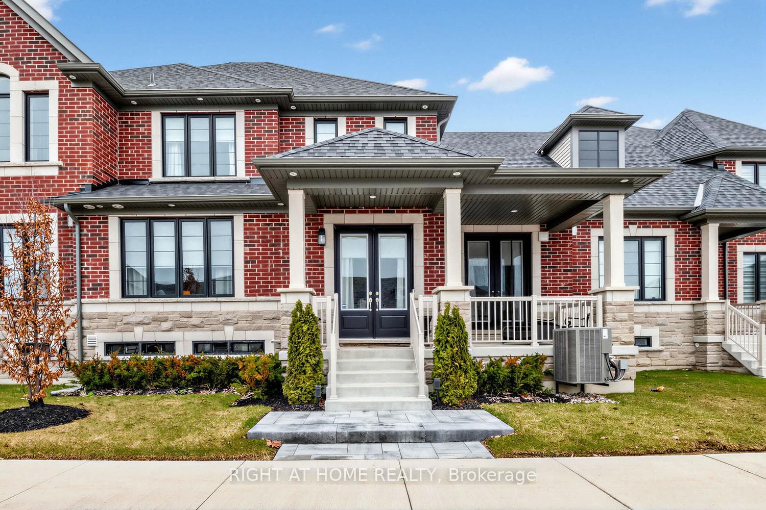 12 Hearthwood Gate, Whitchurch-Stouffville, ON L4A 4X1