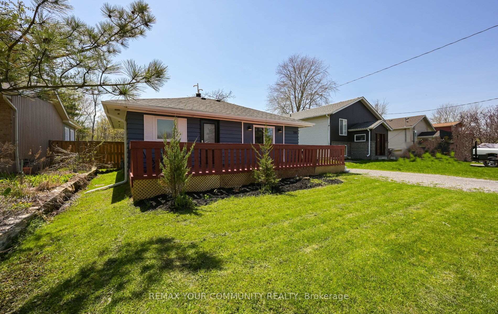 285 Kenwood Avenue, Georgina, ON L4P 2X6