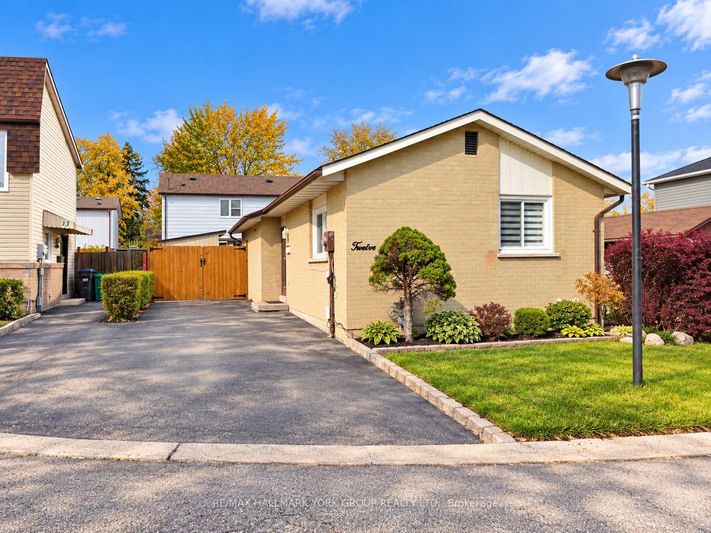 12 Homeland Court, Brampton, ON L6S 1R8