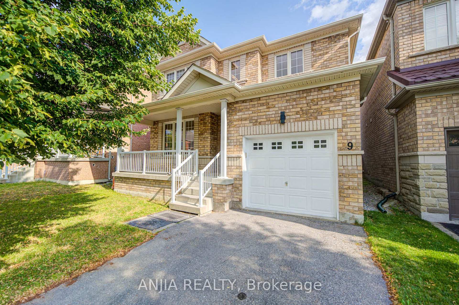 9 Mimosa Street, Markham, ON L6E 1E1
