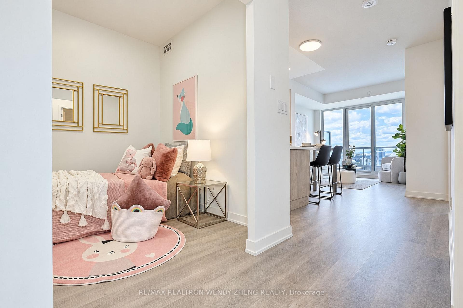 292 VERDALE Crossing 1610B, Markham, ON L6G 0H6