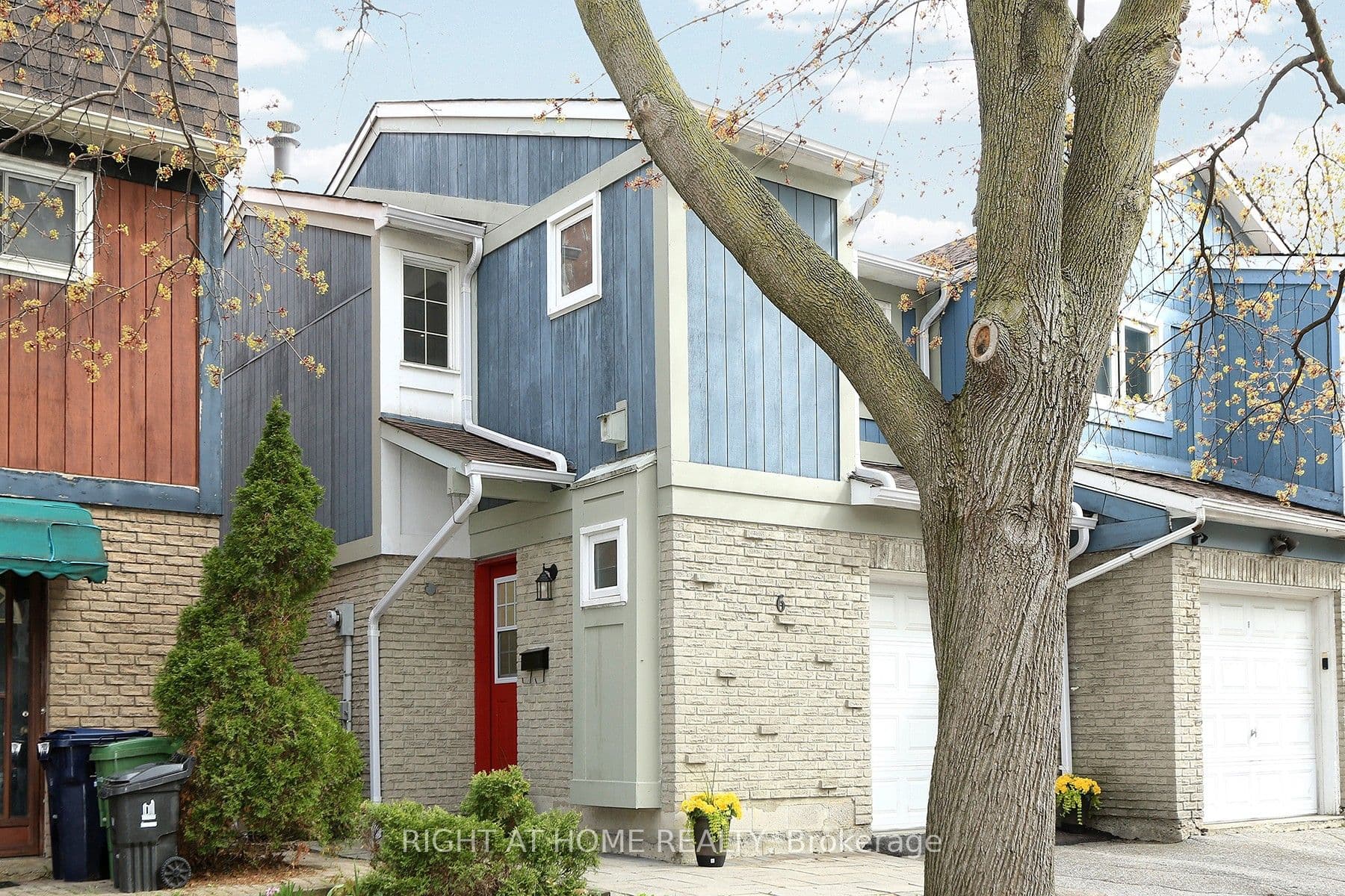 6 Snapdragon Drive, Toronto - Semi-Detached