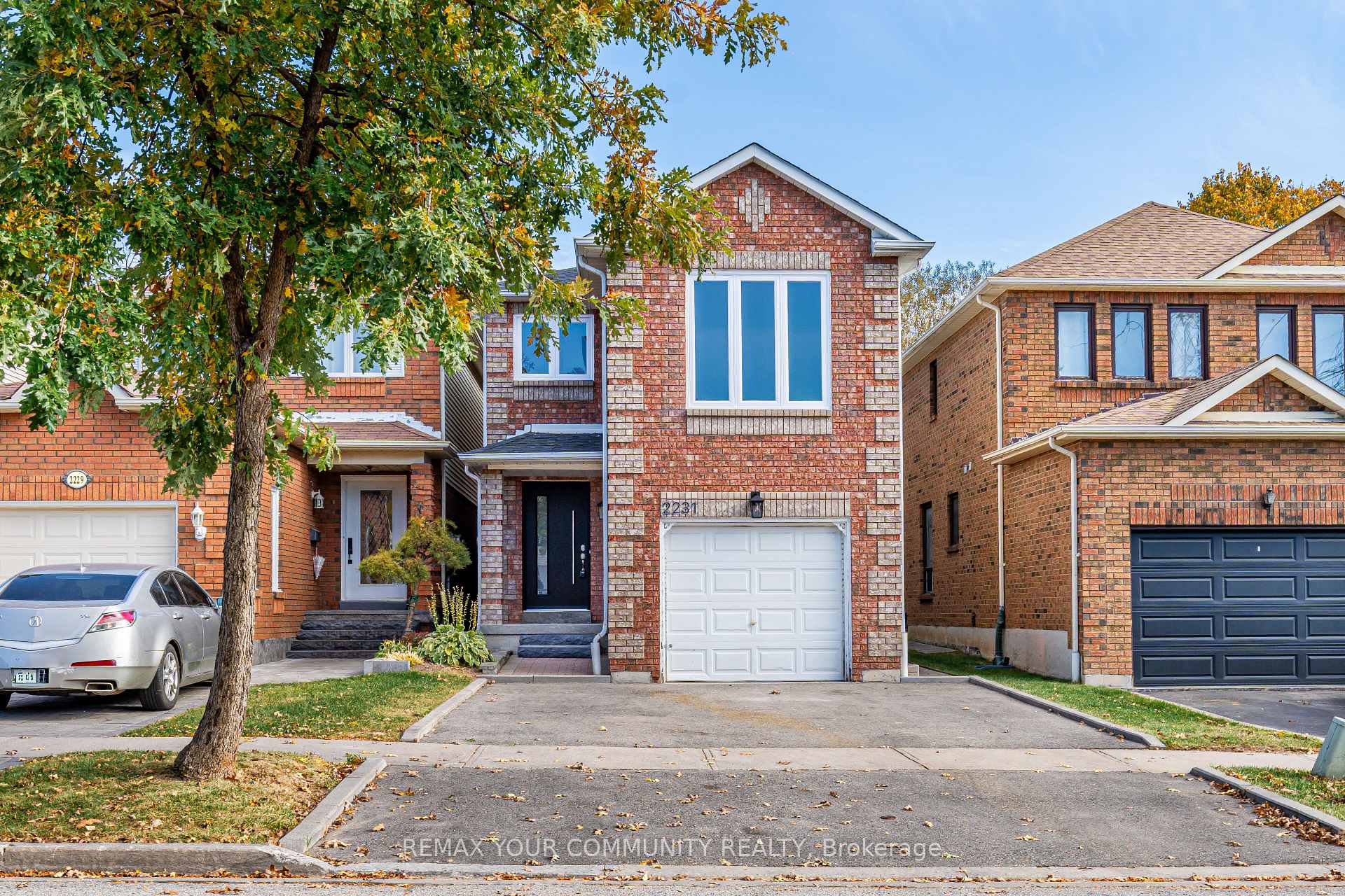 2231 Wildwood Crescent, Pickering, ON L1X 2R6