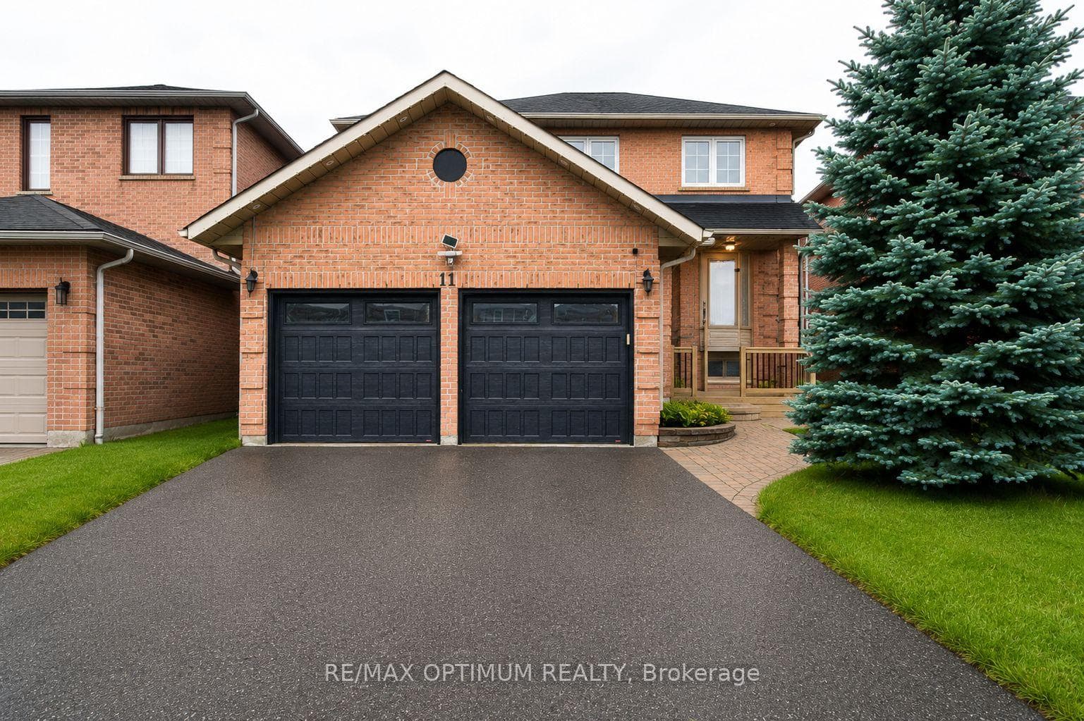 11 Murkar Crescent, Whitby, ON L1N 8Y4
