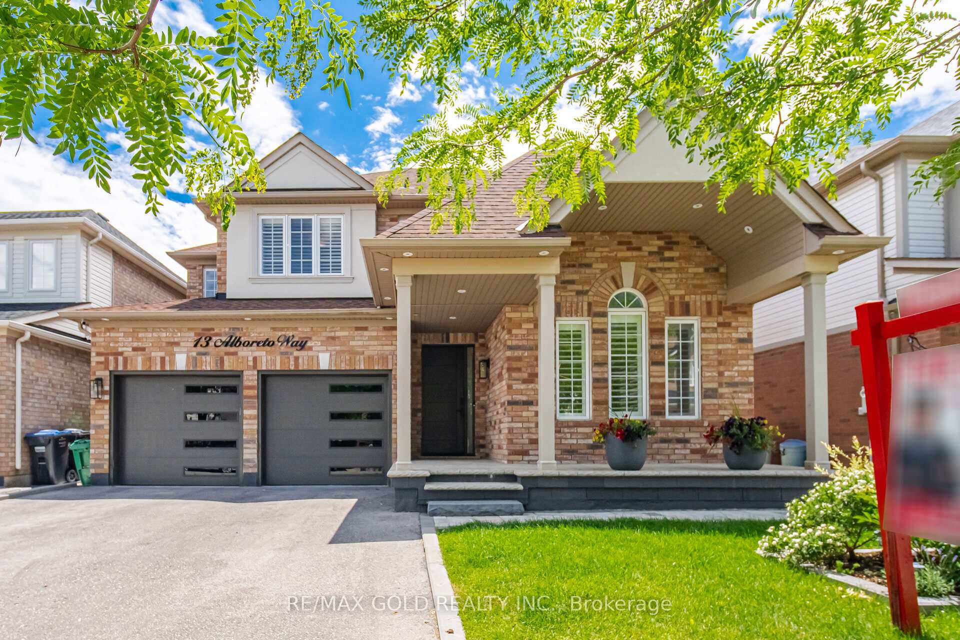 13 Alboreto Way, Brampton, ON L6X 0N5