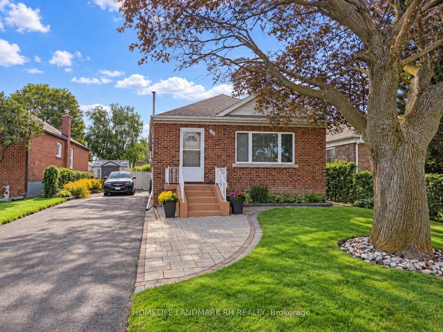 164 Marchington Circle, Toronto, ON M1R 3N1