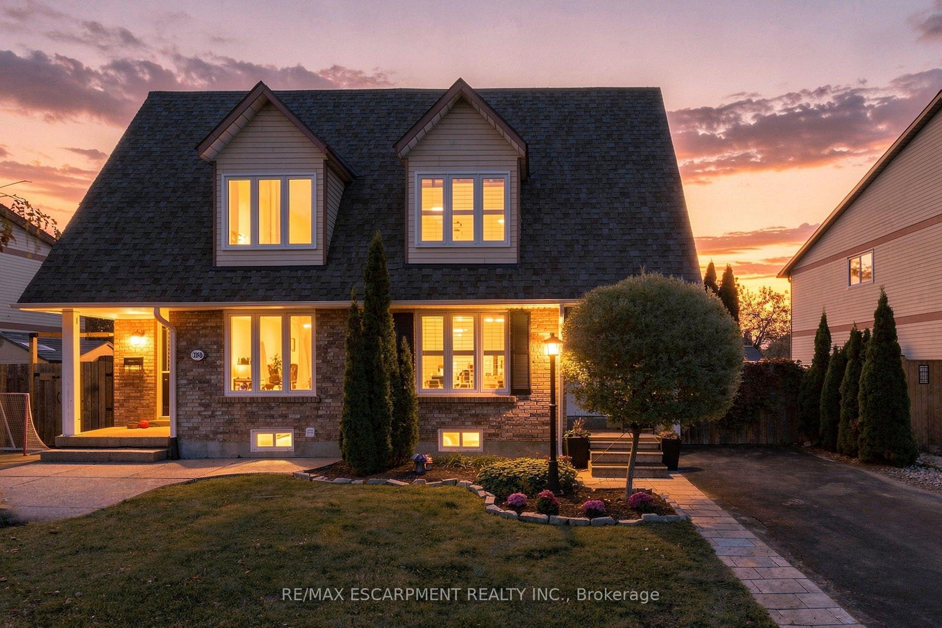 2266 Melissa Crescent, Burlington, ON L7P 3W4