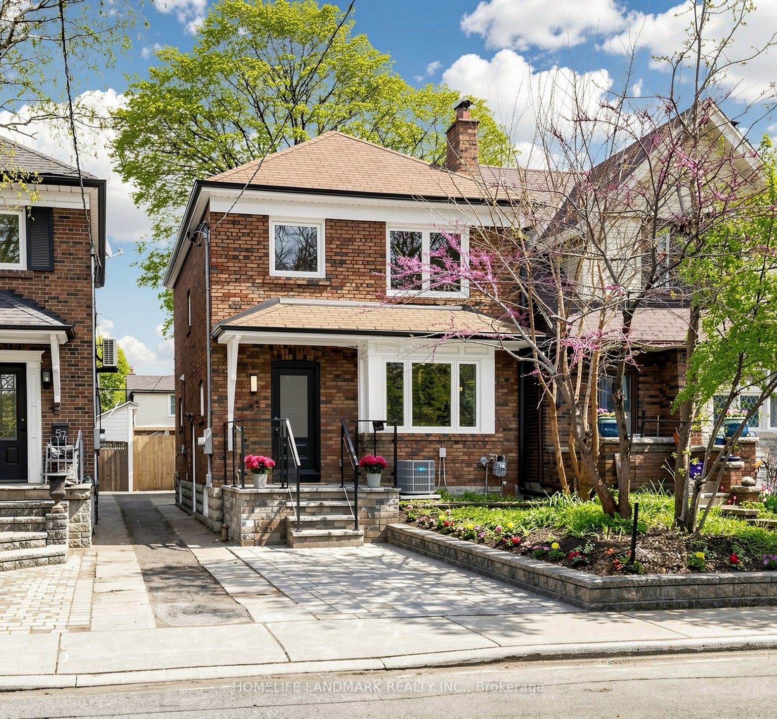 55 Chilton Road, Toronto - Detached