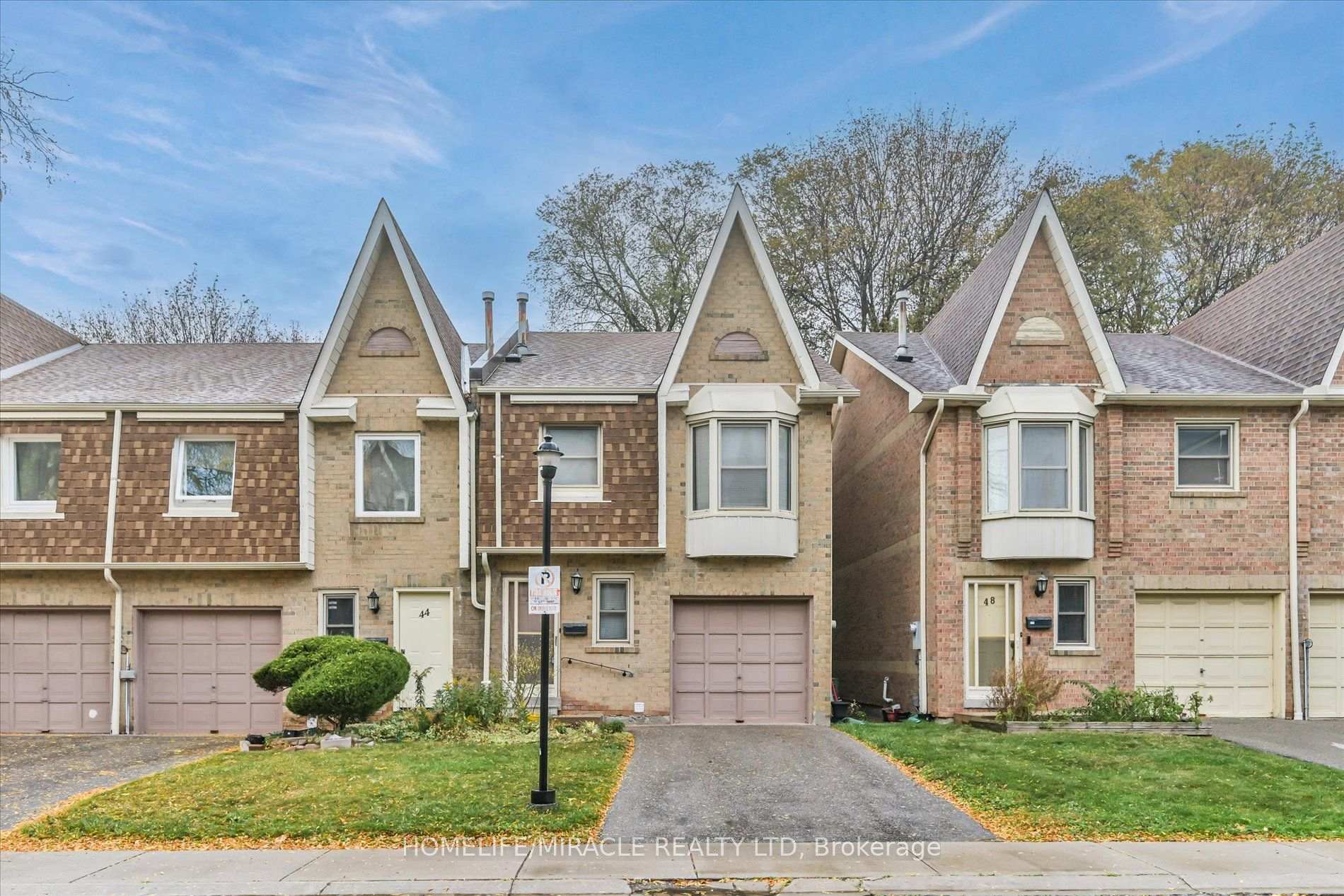 10 Cardwell Avenue 46, Toronto, ON M1S 4Y9