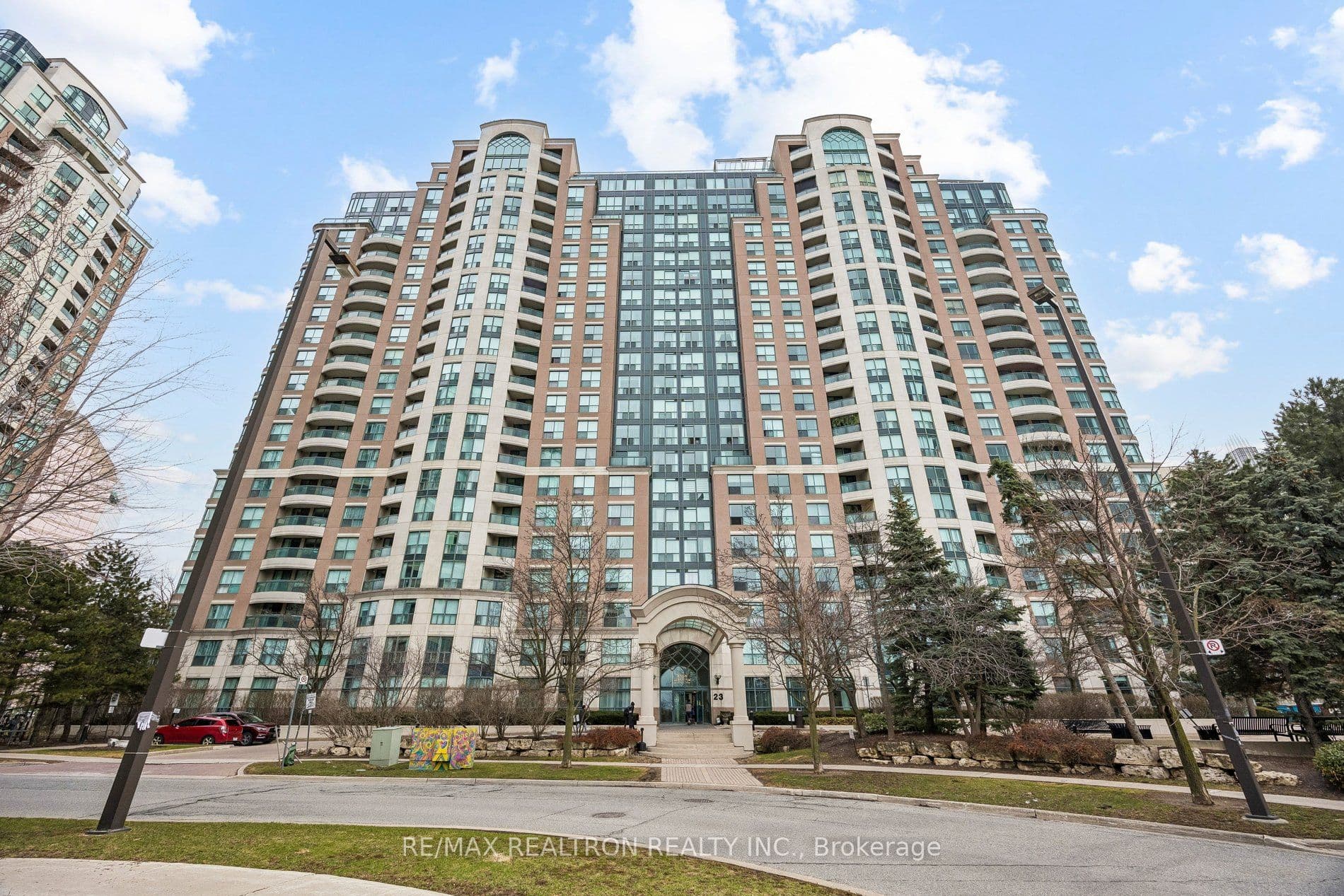 23 Lorraine Drive, Toronto - Condo Apartment