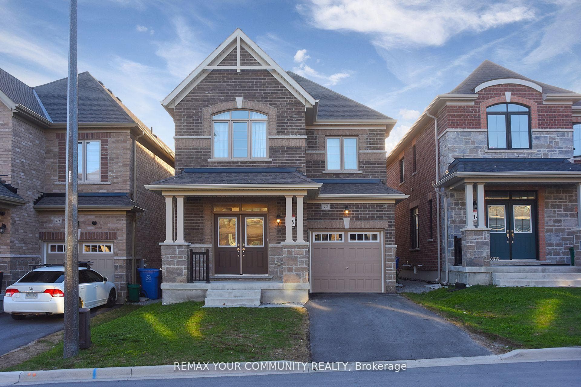 12 Viola Street, East Gwillimbury, ON L9N 0T6