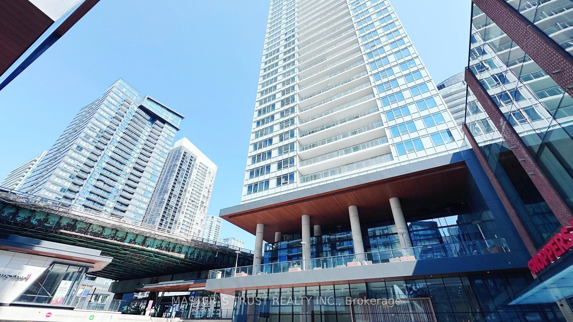 17 Bathurst Street 1715, Toronto, ON M5V 0N1
