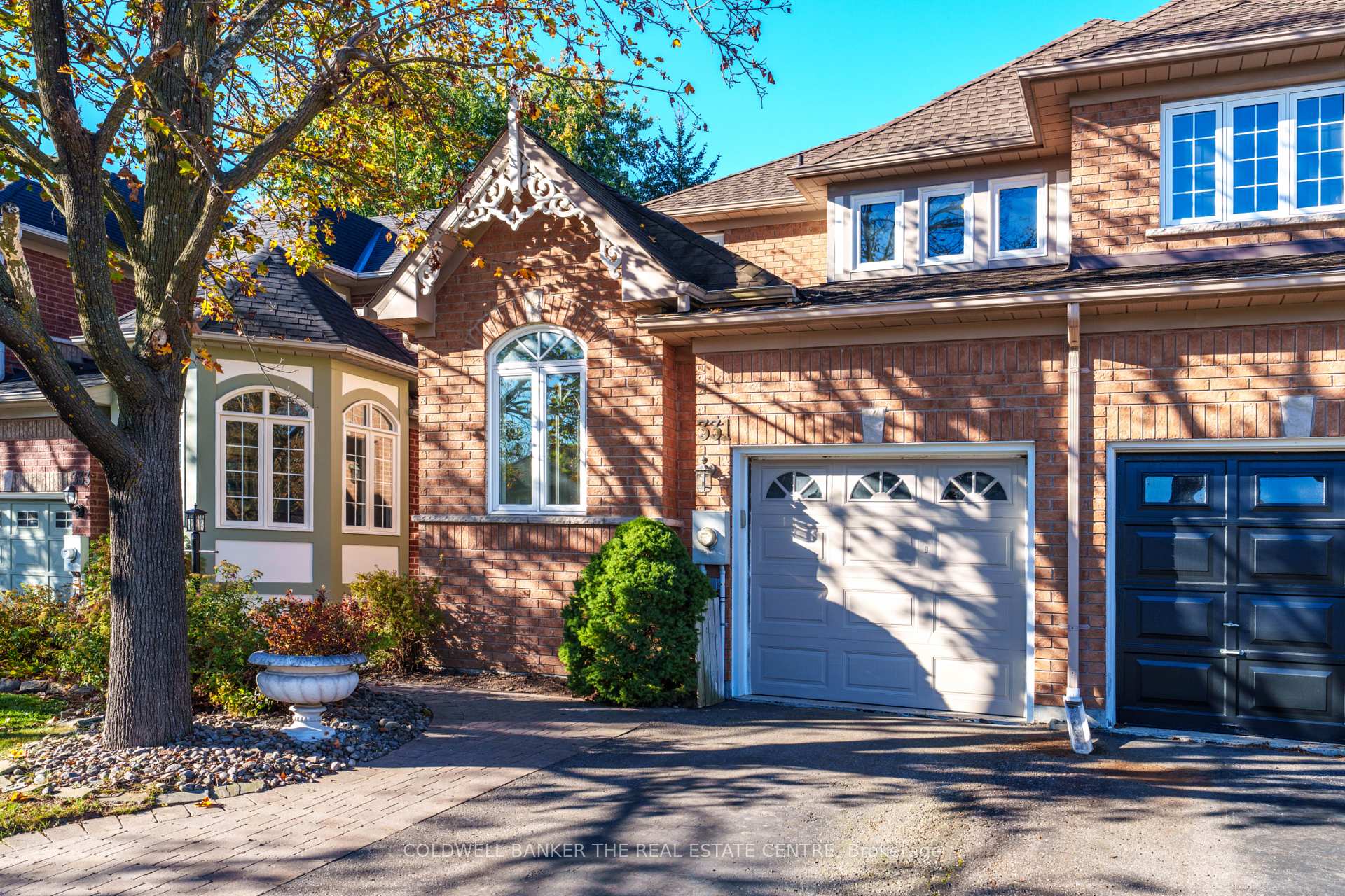 331 Warner Crescent, Newmarket, ON L3X 2G7