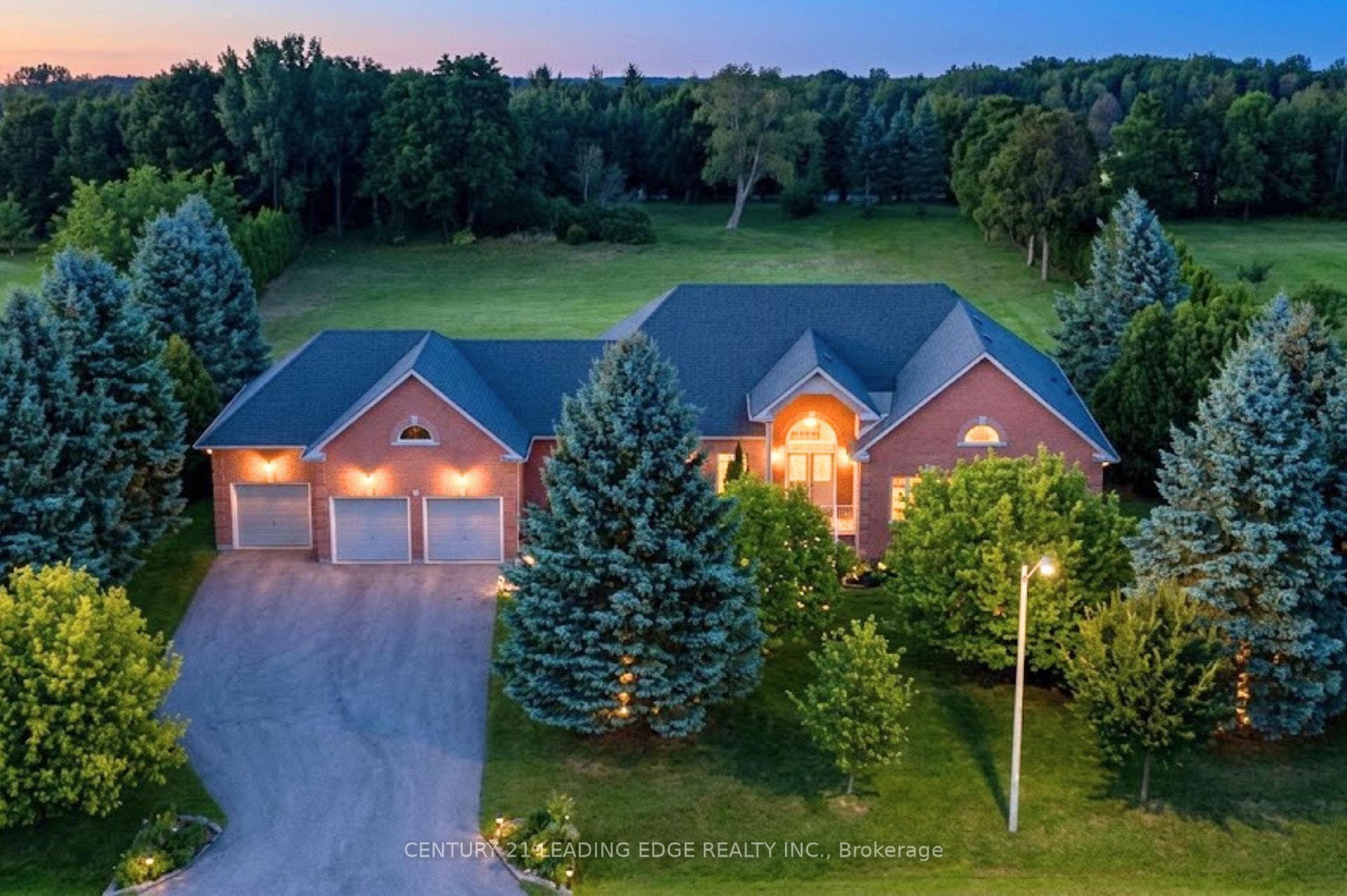 24 George Pipher Lane, Whitchurch-Stouffville, ON L4A 1M4