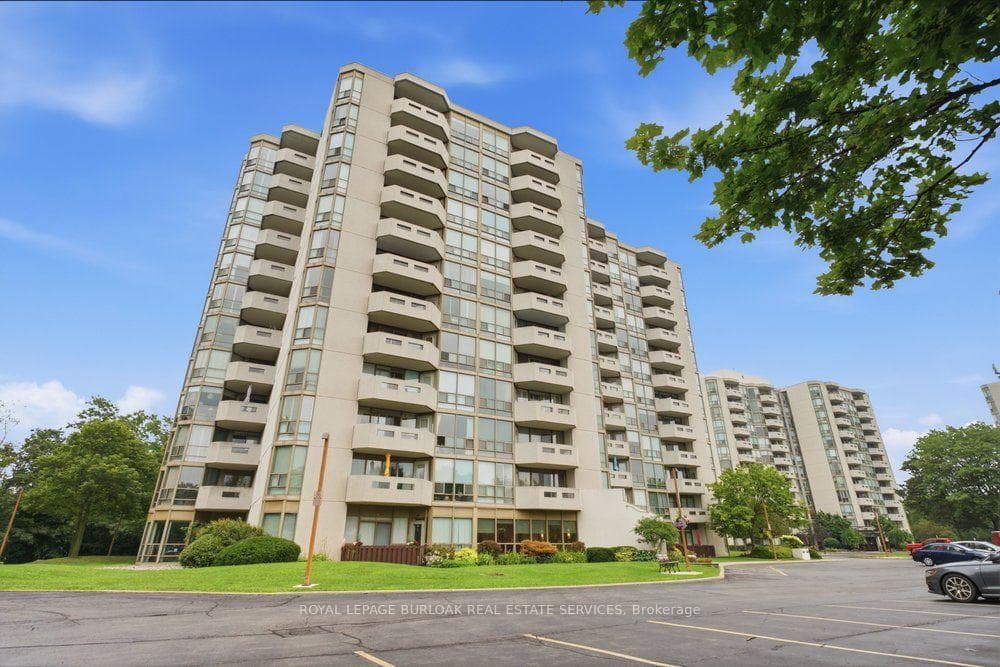 5090 Pinedale Avenue 204, Burlington, ON L7L 5V8