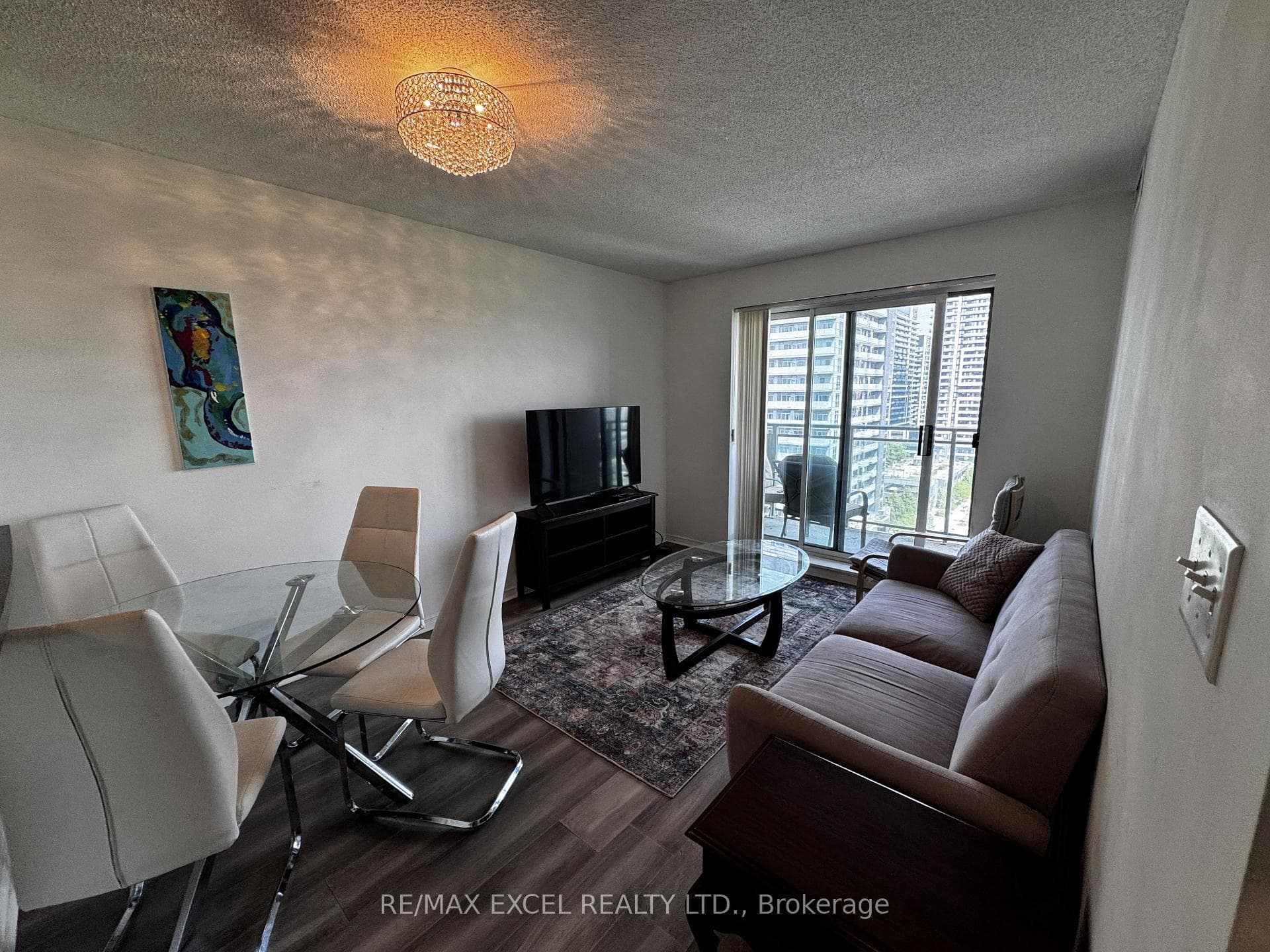 39 Oneida Crescent Lph10, Richmond Hill, ON L4B 4T9