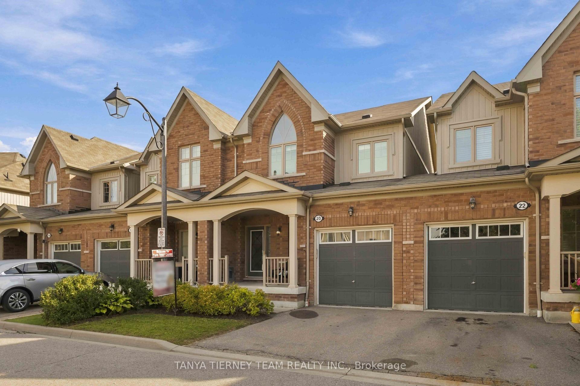 20 Lambdon Way, Whitby, ON L1M 0L3
