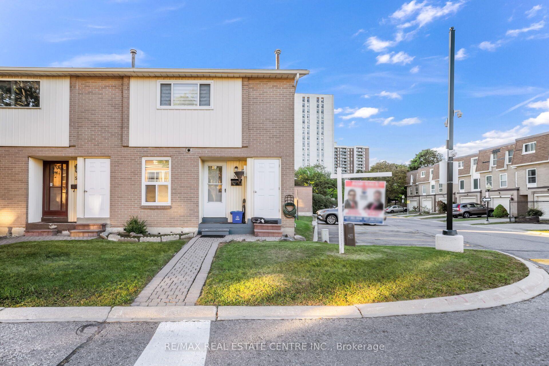 59 Craigleigh Crescent, Brampton, ON L6T 2E3