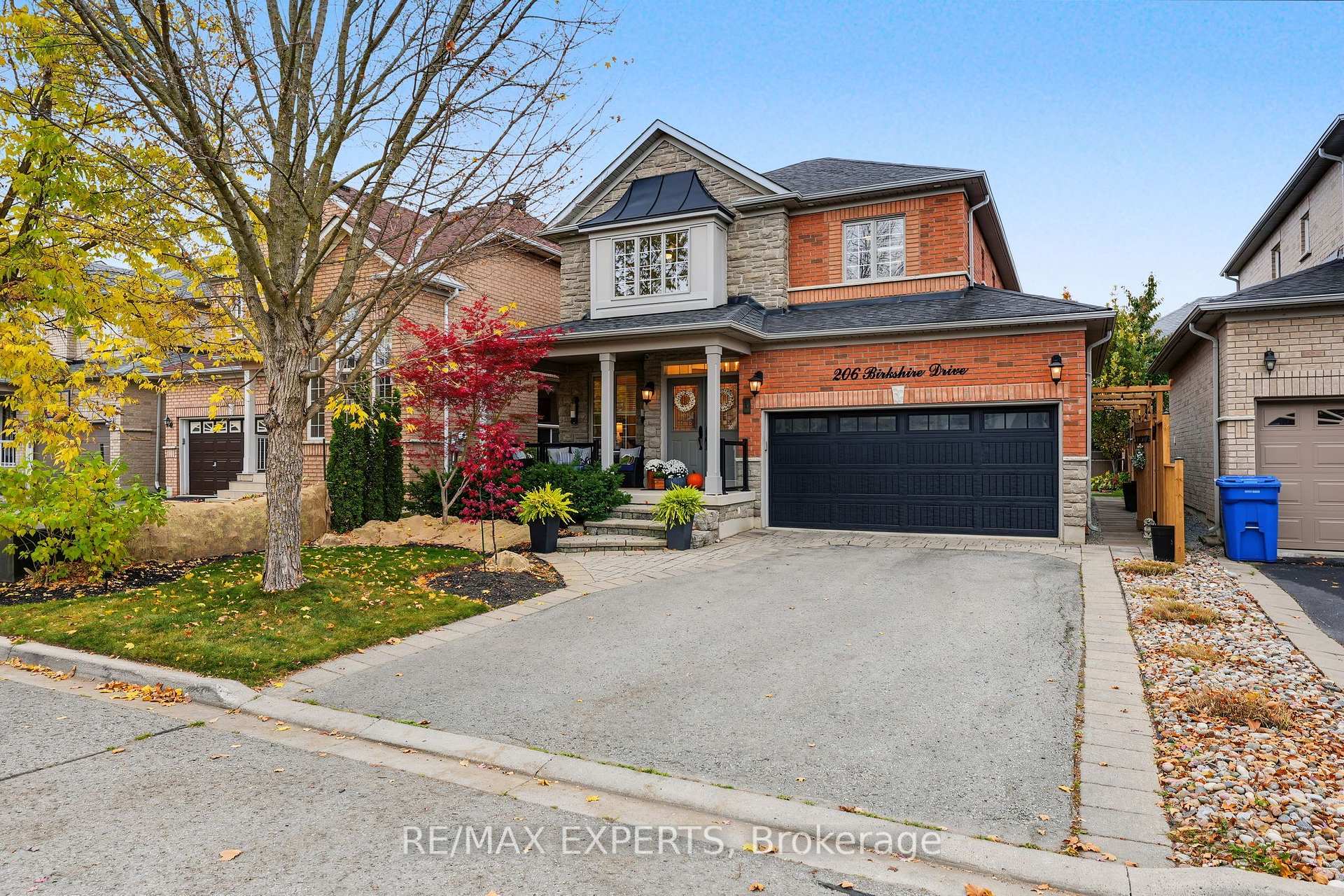 206 Birkshire Drive, Aurora, ON L4G 7R8