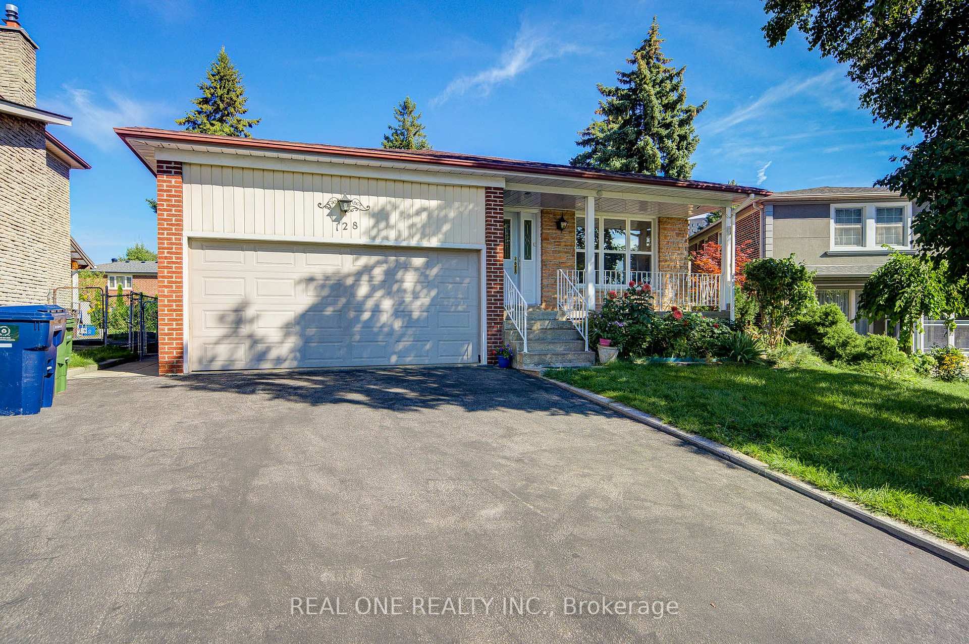 128 Briarscross Boulevard, Toronto, ON M1S 3K5