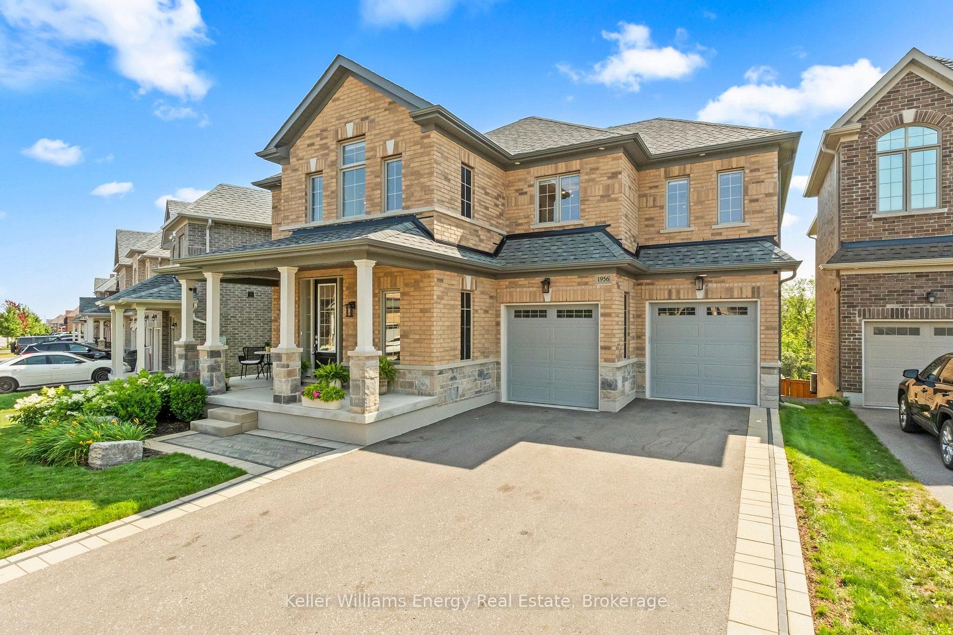 1956 Don White Court, Oshawa, ON L1K 1A1
