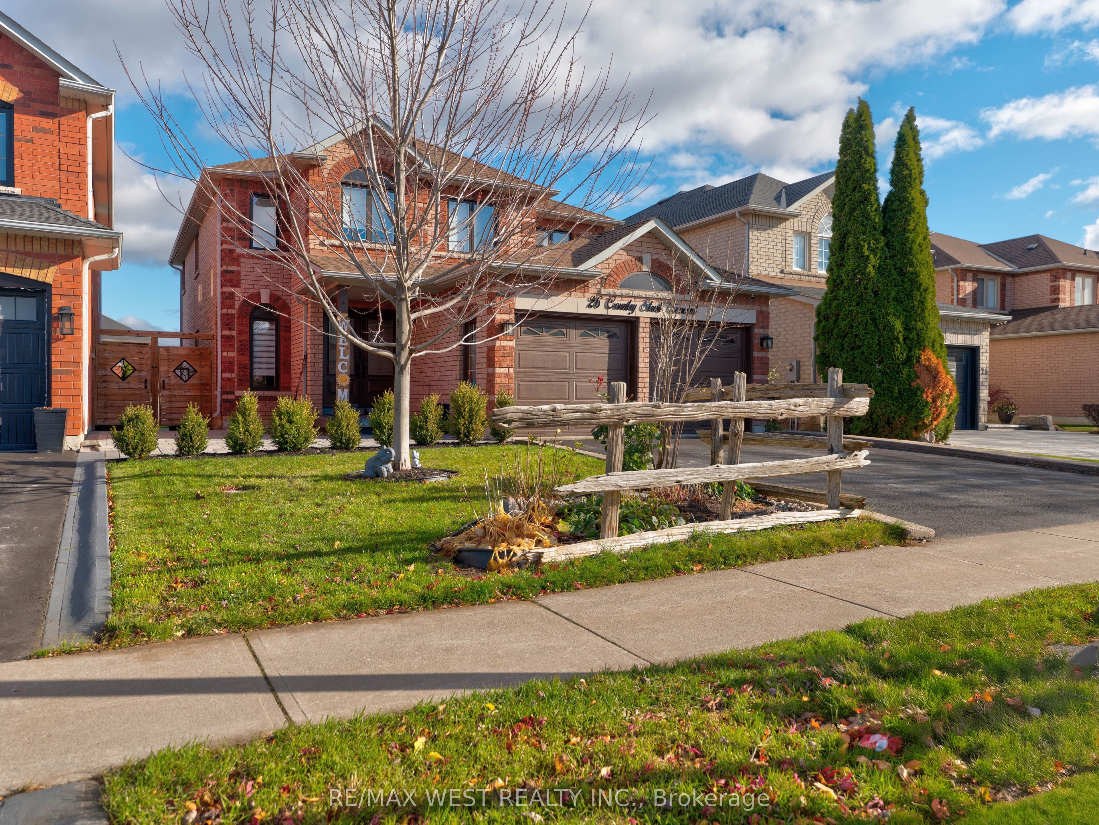 26 Country Stroll Crescent, Caledon - Detached