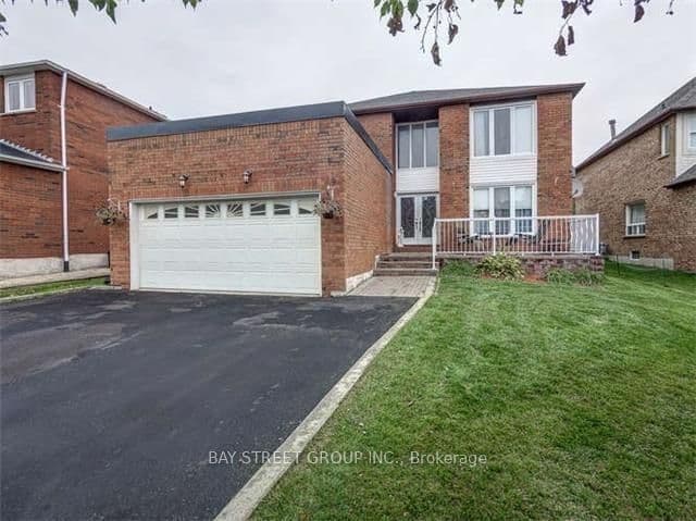 19 Delancey Crescent, Markham - Detached