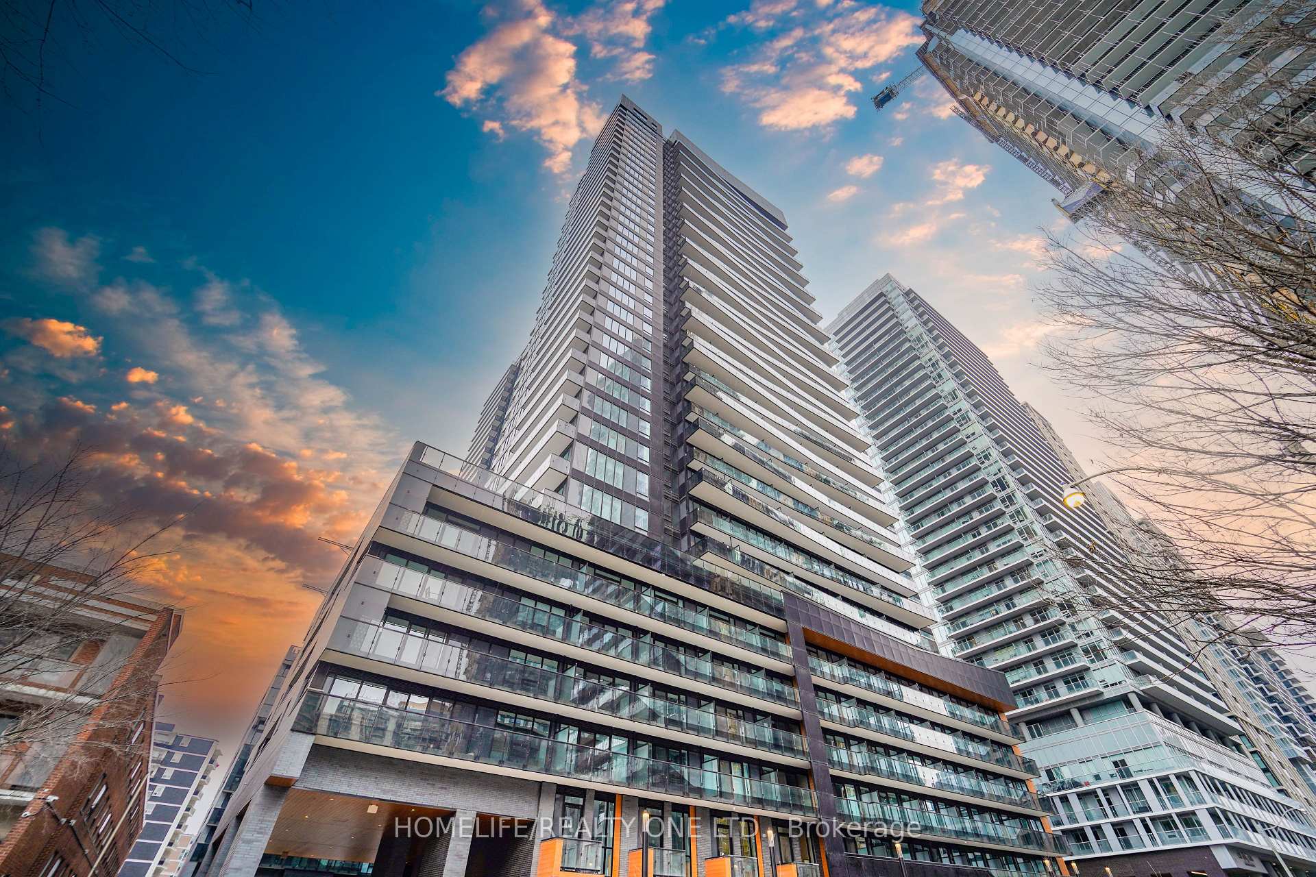 117 Broadway Avenue 1111, Toronto C10, ON M4P 1V3