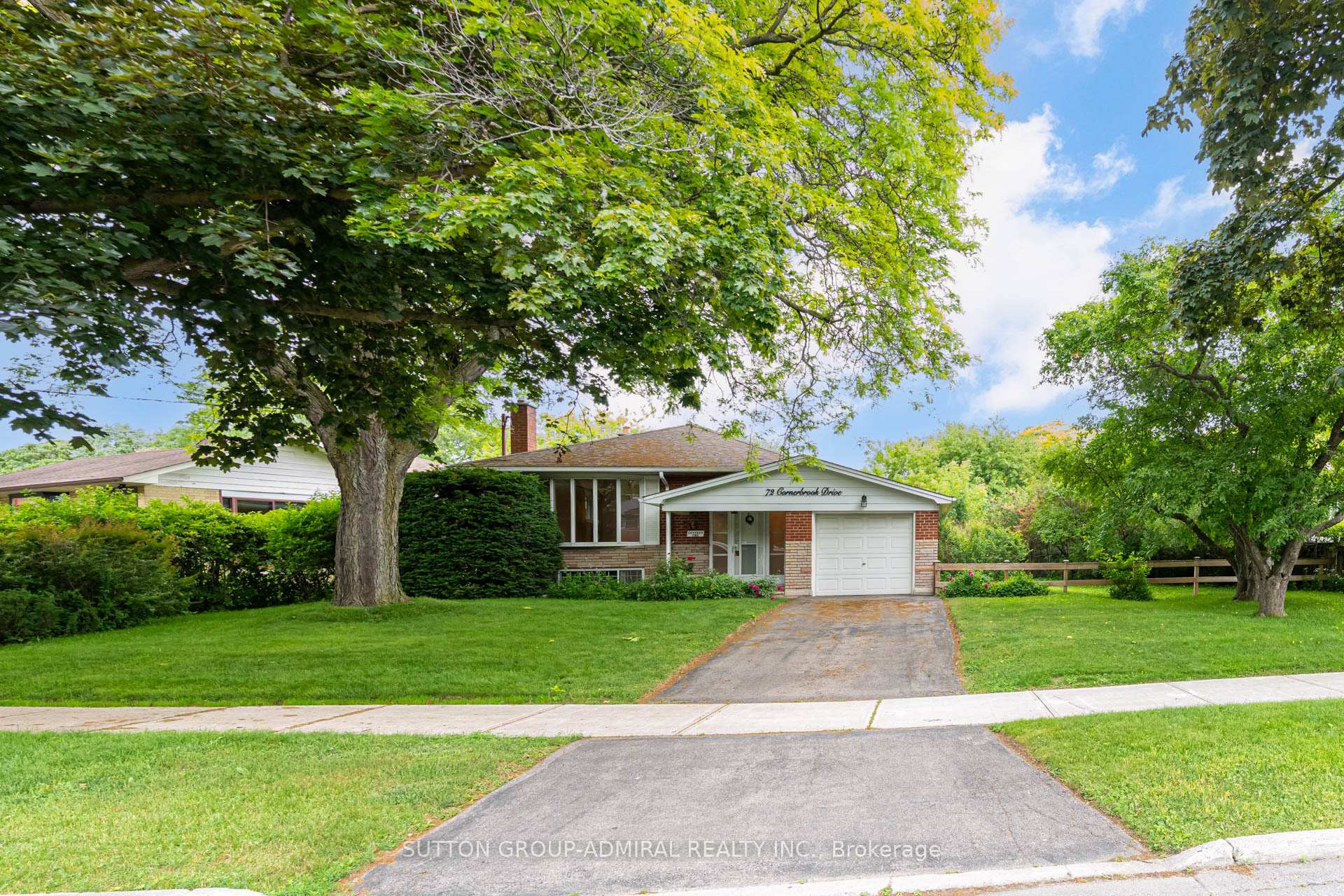 72 Cornerbrook Drive, Toronto C13, ON M3A 1H7