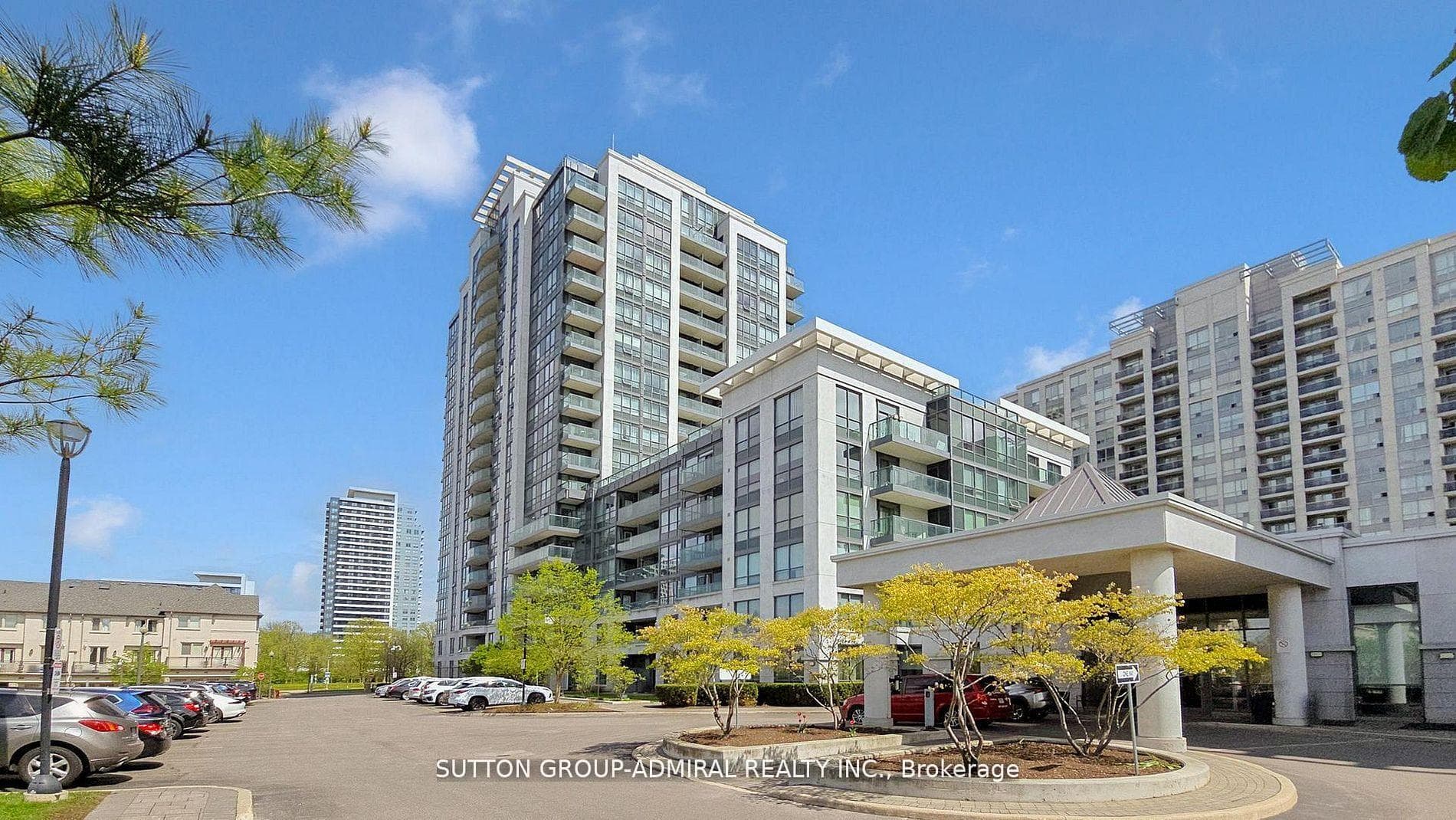 20 North Park Road 811, Vaughan, ON L4J 0G7