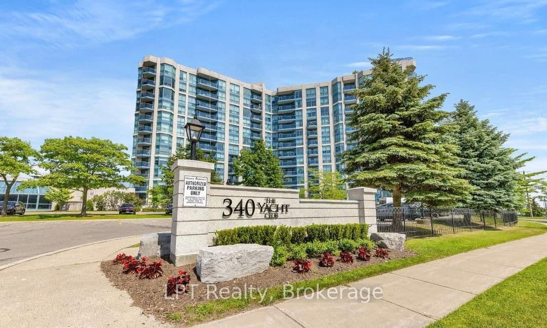 340 Watson Street, Whitby - Condo Apartment