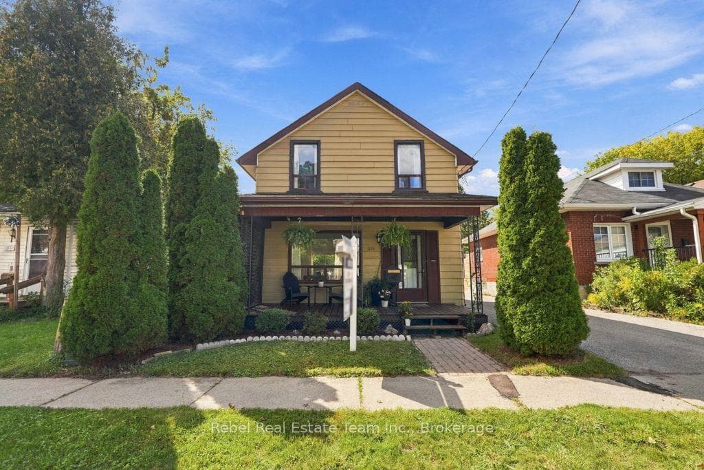254 Burk Street, Oshawa, ON L1J 4C3