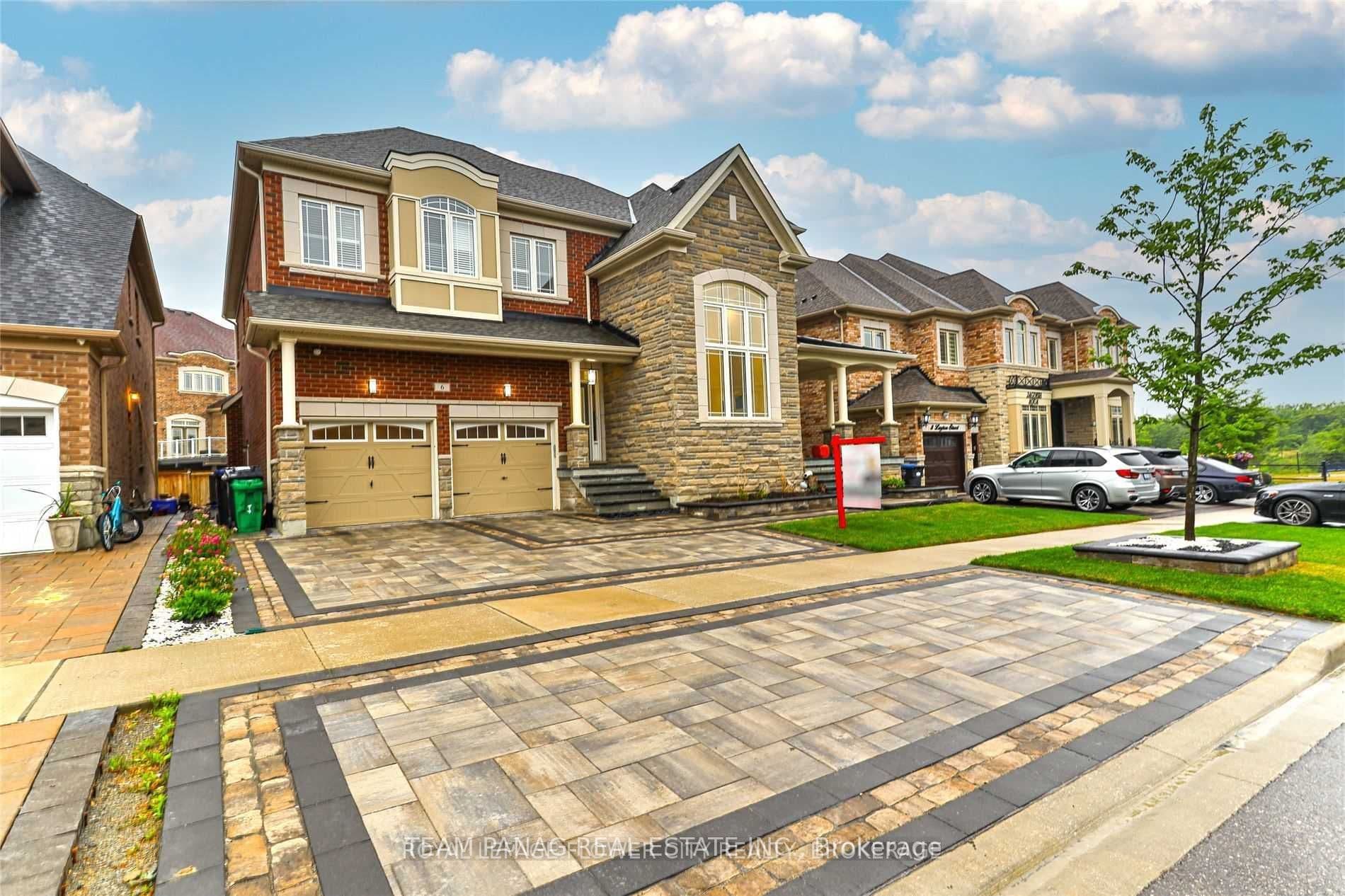 6 Layton Street, Brampton - Detached