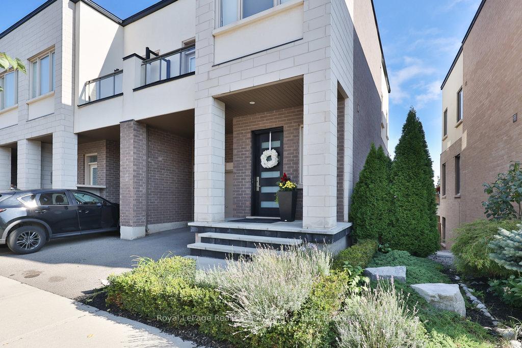 3155 Mintwood Circle, Oakville, ON L6H 0N9
