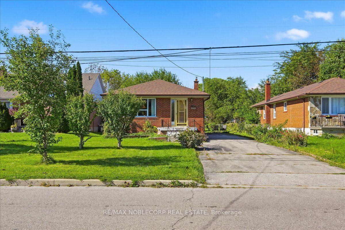 66 Gooderham Drive, Toronto, ON M1R 3G7