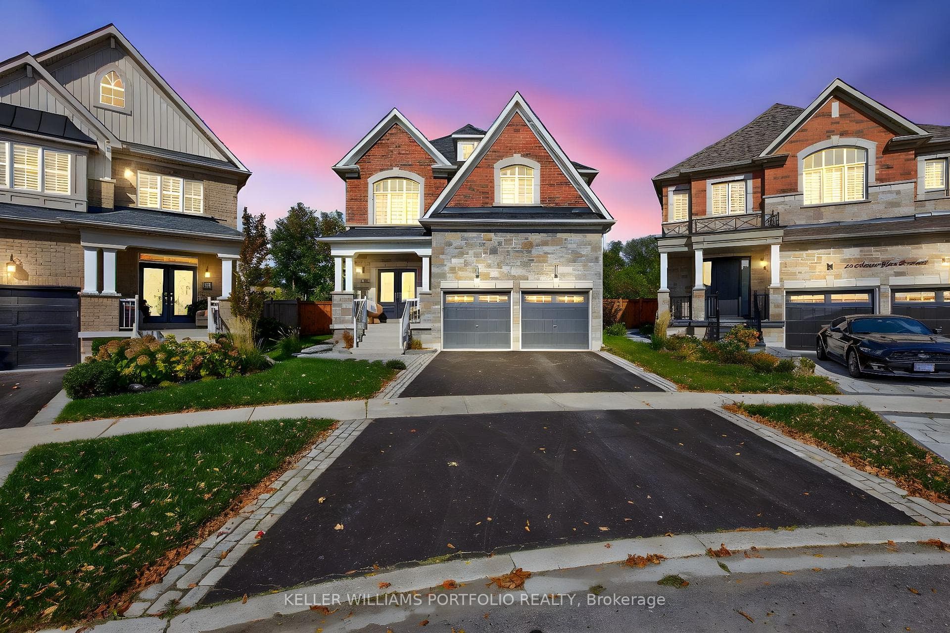 28 Manor Glen Crescent, East Gwillimbury, ON L0G 1M0