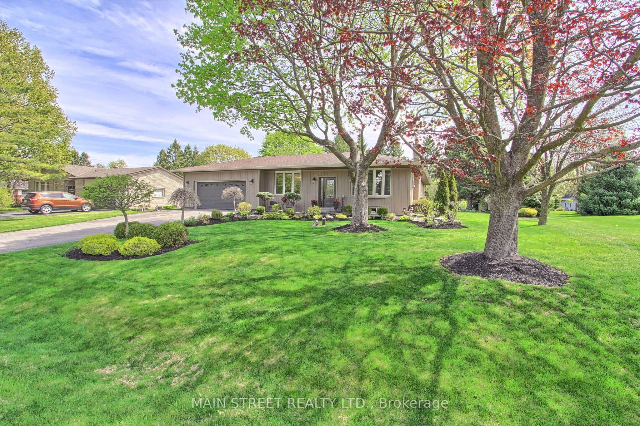 3839 Front Street, Uxbridge - Detached