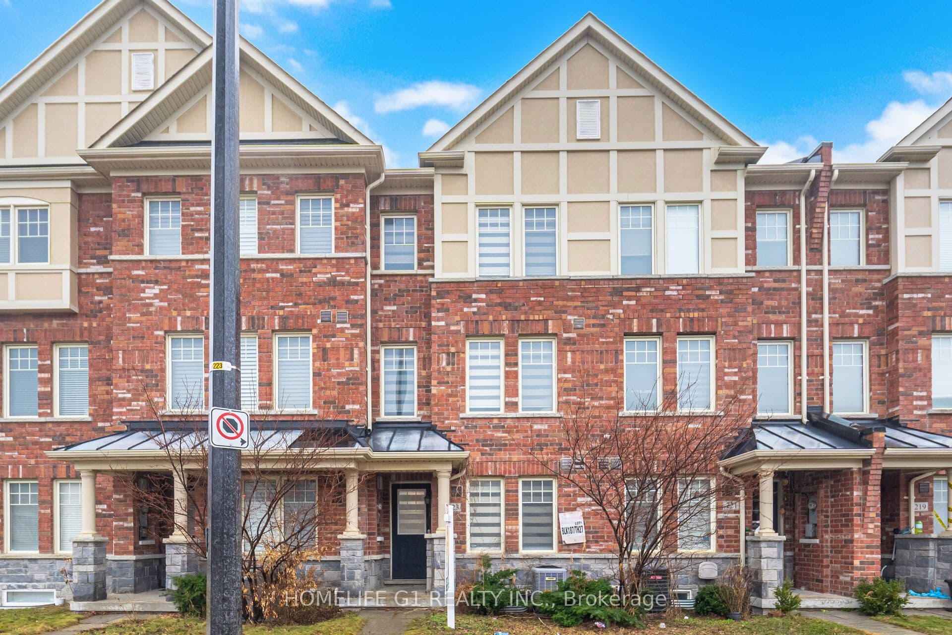 223 Inspire Boulevard, Brampton - Att/Row/Townhouse
