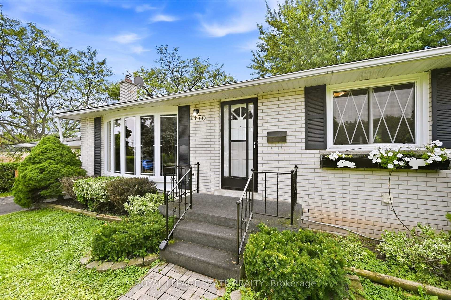 1470 Mountain Grove Avenue, Burlington, ON L7P 2H3