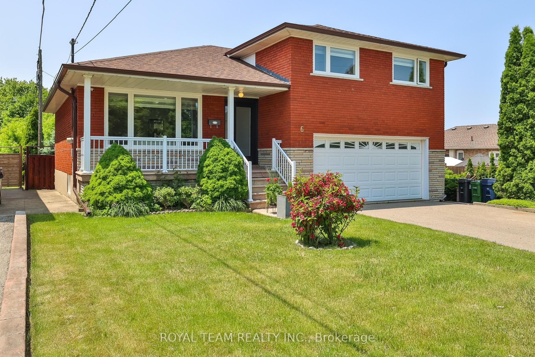 6 Crioline Road, Toronto - Detached