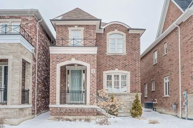 24 Plantain Lane, Richmond Hill - Detached